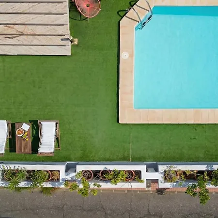 Relax By Your Private Pool Wifi And Canary Views Hébergement de vacances