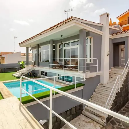 Hébergement de vacances Relax By Your Private Pool Wifi And Canary Views