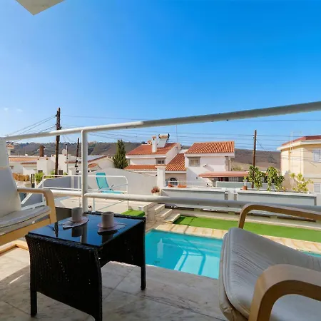 Relax By Your Private Pool Wifi And Canary Views Hébergement de vacances Las Palmas de Gran Canaria